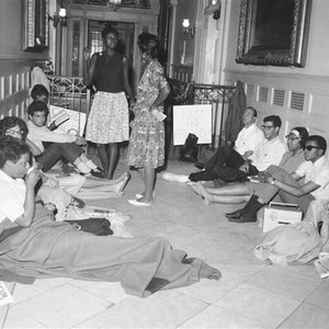 photo of New York CORE&amp;#039;s 1963 City Hall sit in (3)